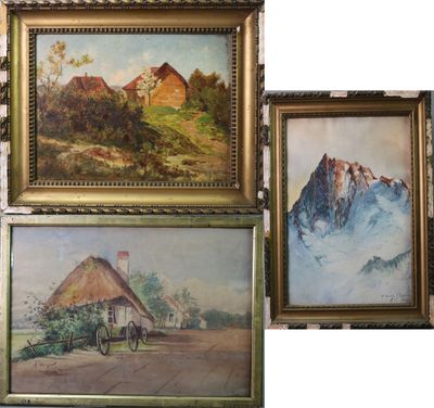 trois tableaux encadrés représentant des maisons et une calèche