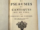 un livre sur lequel figure l'image d'un phoque