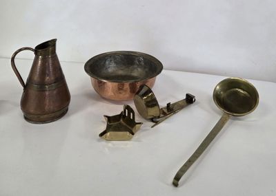 a lot of items that are sitting on a table