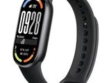 gros plan d'une montre intelligente sur fond blanc