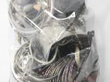 un sac contenant divers objets qui se trouvent à l'intérieur