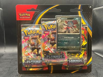 deux paquets de cartes à collectionner Pokémon dans un emballage en plastique