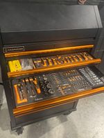 1 servante MAGNUSSON avec outils BETA