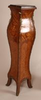 Paire de sellettes hautes en bois de placage et marqueterie … (photo 5)