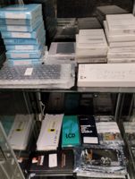 Environ 50 écrans de téléphone dont environ 10 pour modèle S…