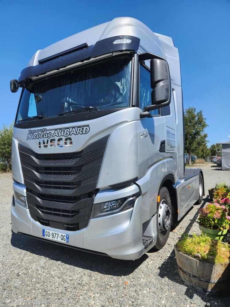 IVECO AS440S - Camion poids lourd - 350000 km - TVA récupérable