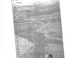 une photo en noir et blanc d'une carte sur laquelle figure l'image d'un bateau