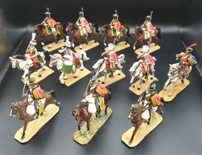 12 soldats de plombs,8cm, provenant de la célébre boutique P…