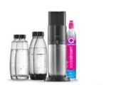 trois bouteilles d'eau et une bouteille d'eau placées les unes à côté des autres