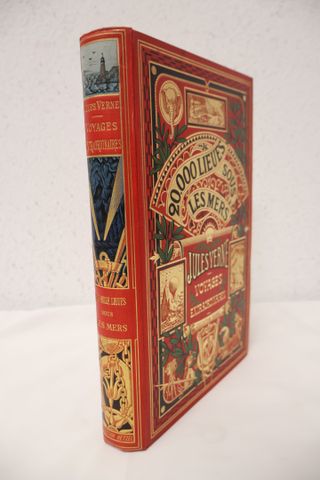Jules VERNE : 20000 lieues sous les mers. Paris, Hetzel, dos au p...