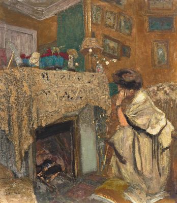 un tableau représentant une femme en train de lire un livre devant une cheminée