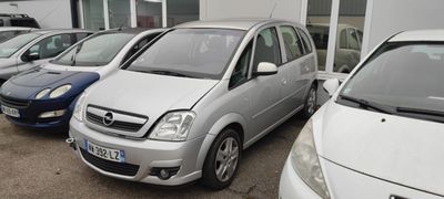 OPEL MERIVA vendu pour pièces Mise en circulation le 04/06/2…