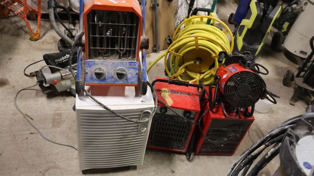 Quatre petits chauffage d’appoint (Domac, Sovelors, S.Plus) et cl...