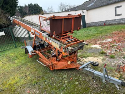 Un Monte-matériaux Resp Bocker - Photo 1