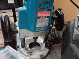 a picture of a machine that is sitting on a table