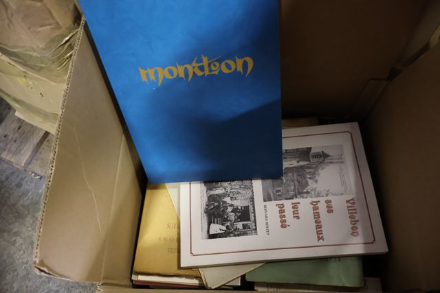 1 carton de livres sur la Creuse et divers dont le château du Cro...