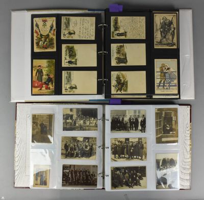 un livre ouvert sur lequel figurent plusieurs photos de personnes