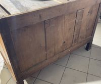 Commode en placage de noyer ouvrant à quatre tiroirs, les mo… (photo 5)