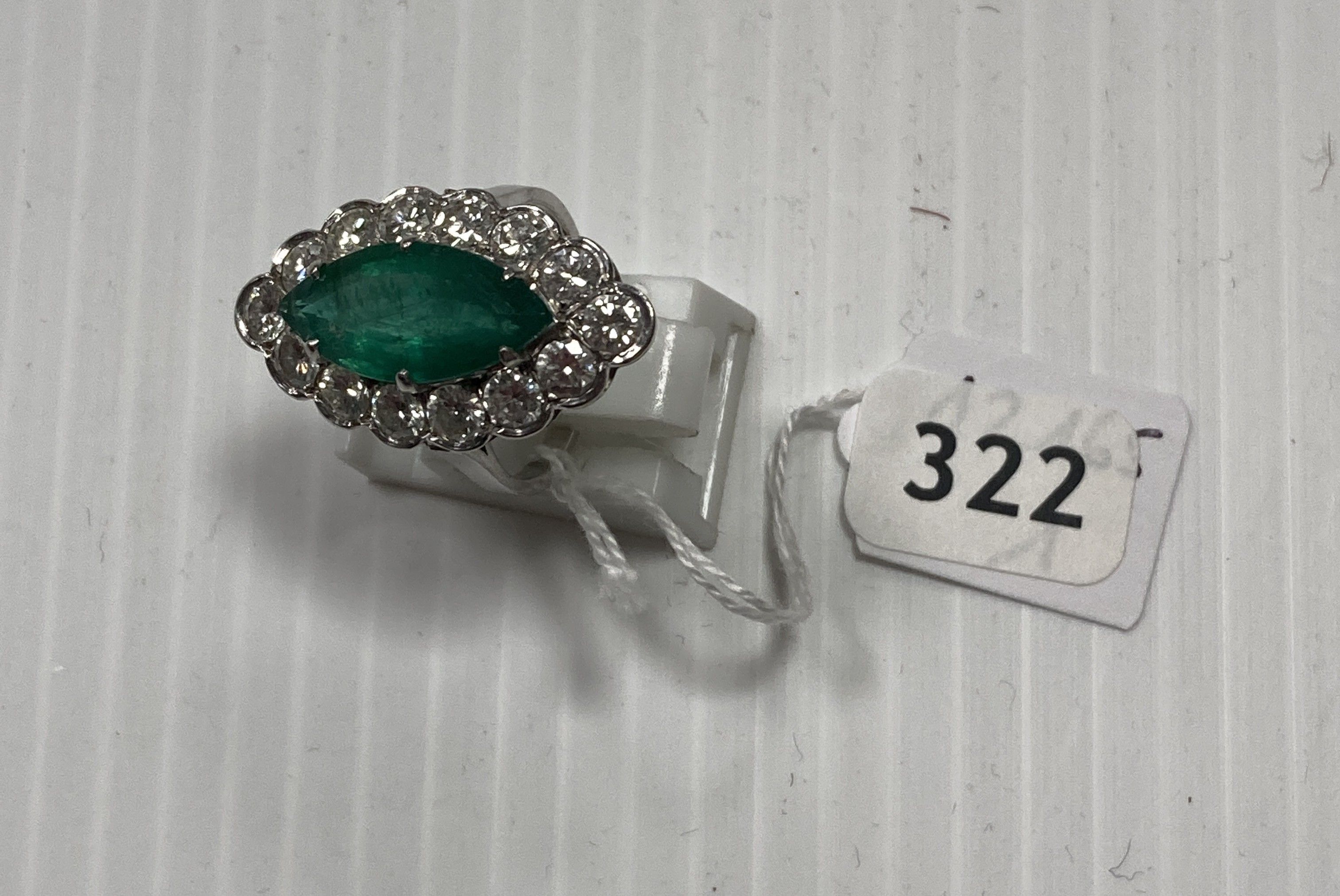 Bijoux & Pierres Précieuses