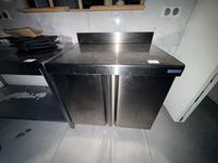 G4: Meuble inox à dosseret 2 portes DISTFORM (photo 2)