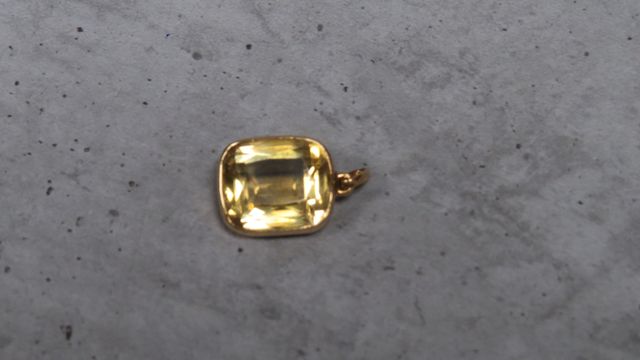 Pendentif en or 18 carats 750 millièmes à décor d’une citrine rec...