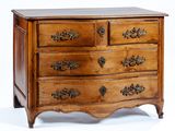 une petite commode sur fond blanc