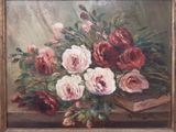 tableau représentant un vase de fleurs posé sur une table, à côté d'un livre