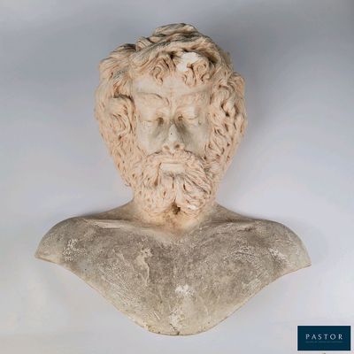 buste en marbre représentant un homme barbu