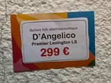 a sign on the wall that says d ' angeloo premier lexington es