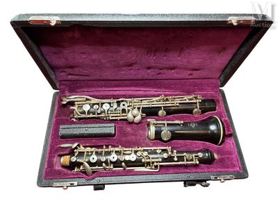 Hautbois SELMER En bois d'ébène et clefs en métal argenté