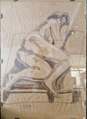 dessin représentant une femme nue assise sur une chaise dans une pièce