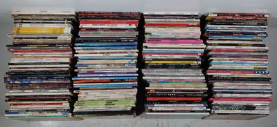 BANDES-DESSINÉES Lot d'environ 230 BD.