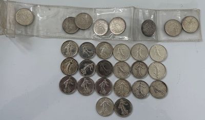 28 pièces en argent de 5 FF Poids : 368 gr