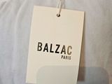 the label on the back of a white t - shirt reads balzac paris