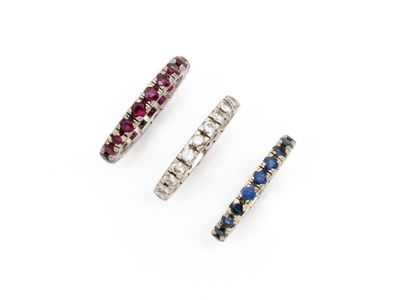 trois bagues en saphir et diamant