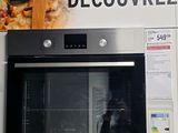 une photo d'un appareil électroménager exposé
