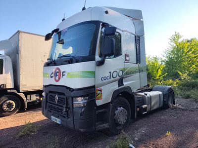 a truck that is parked on the side of the road