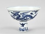 chinese blue and white porcelain bowl with dragon design