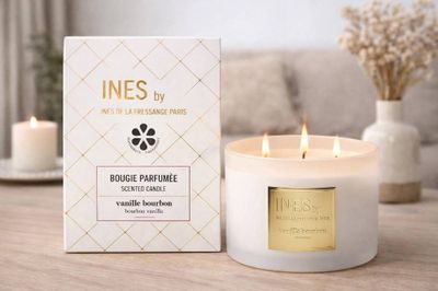 1 bougie Inès de la Fressange de 450 gr vanille bourbon.