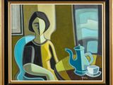 une peinture à l'huile représentant une femme assise sur une chaise à côté d'une cafetière