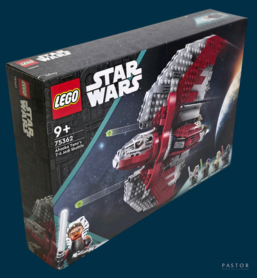 une boîte contenant un ensemble Lego Star Wars