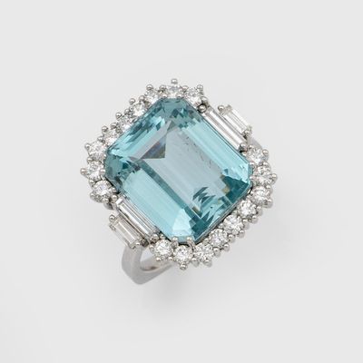 une bague aigue-marine et diamant
