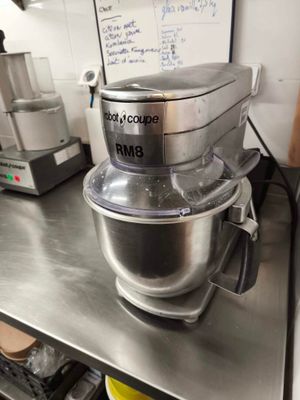 VENDU SUR DESIGNATION. 1 ROBOT COUPE RM8 **FRAIS DE VENTE 22… - Photo 1