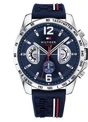 un gros plan d'une montre sur fond blanc, avec une trotteuse rouge