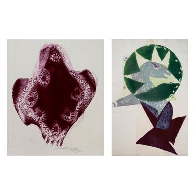 deux tableaux représentant des fleurs de formes et de tailles variées sur fond blanc