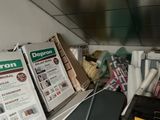 many items that are on the shelf in the room