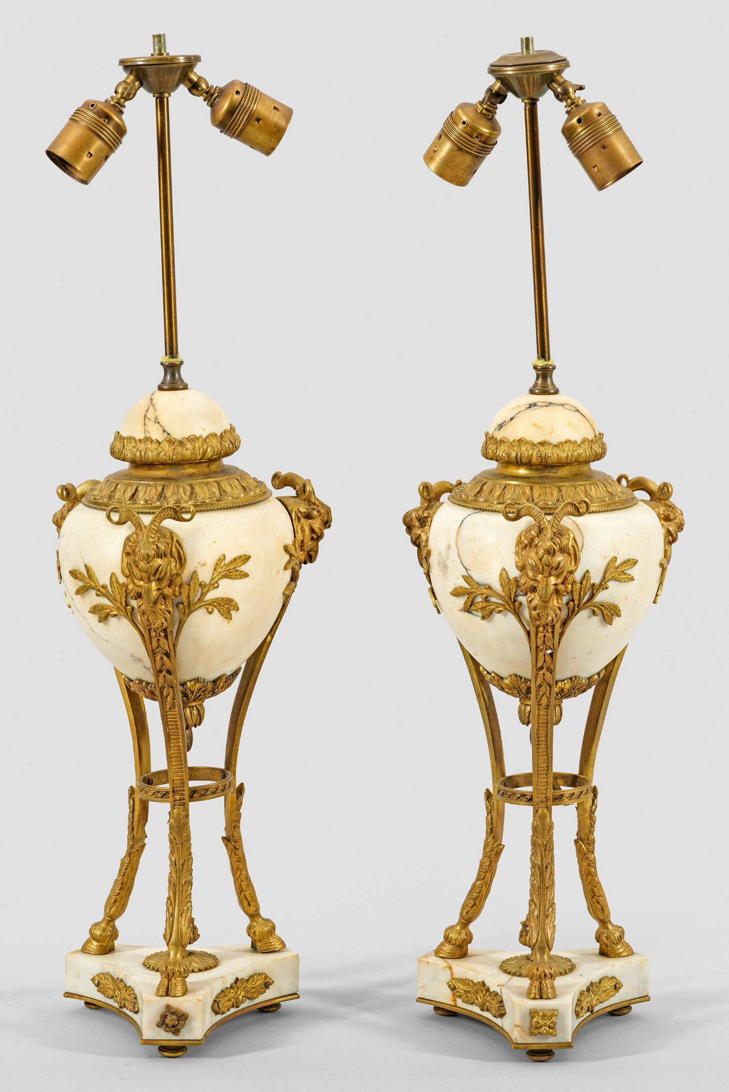 Objets d'art & Curiosités