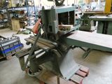 a machine that is sitting on a pallet in a warehouse