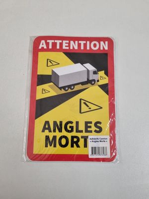 un autocollant sur lequel figure l'image d'un camion