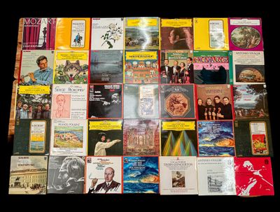Lot composé d'environ 35 diques 33 tours de musique classiqu…